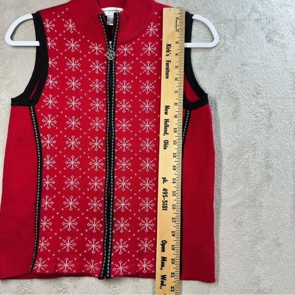 Christopher & Banks Zip Up Knit Holiday Sweater Vest Red Snowflake Size SP - Picture 5 of 9